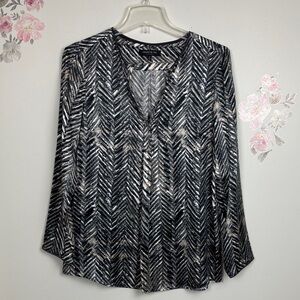 Lafayette 148 New York 100% Silk Black and Gray Chevron Blouse - 6
